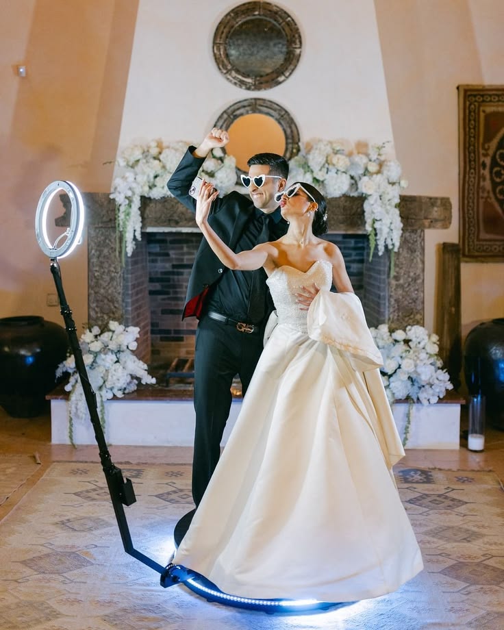 360 Photo Booth rental Toronto